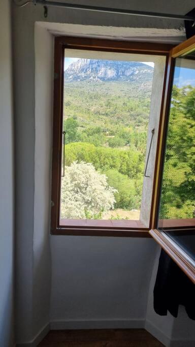 Gite De La Confluence Padern Bagian luar foto